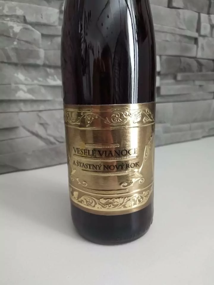 Vínko Veselé Vianoce a Šťastný nový rok