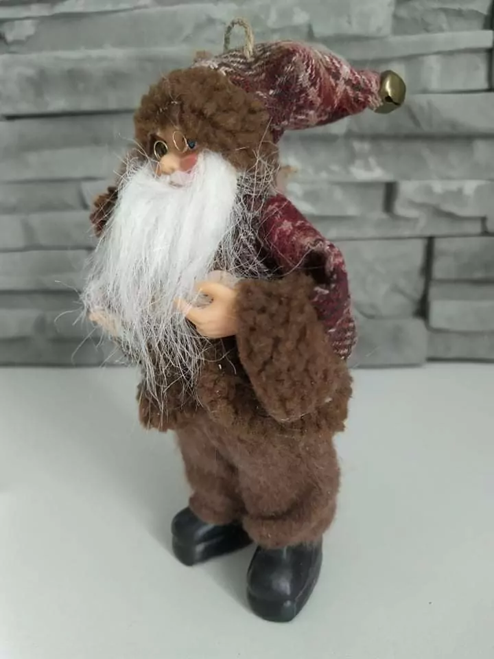 xMikuláš s rolničkou na čiapke 2