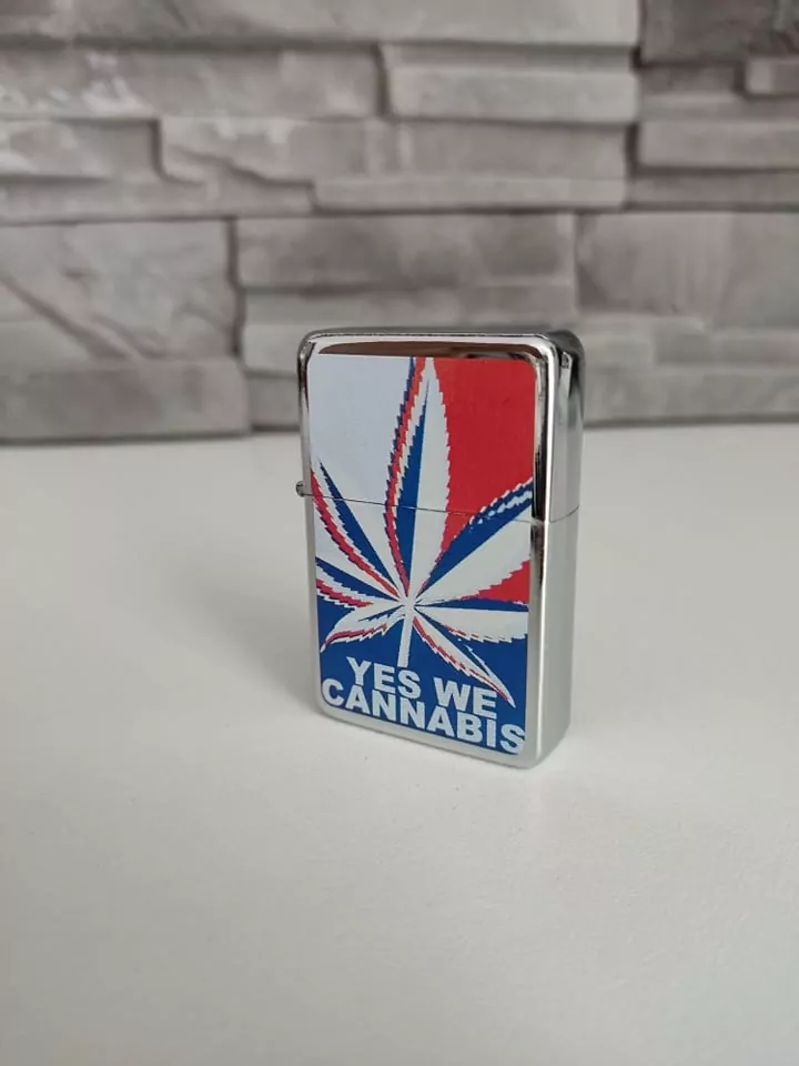 Benzínový zapaľovač - Yes We Cannabis