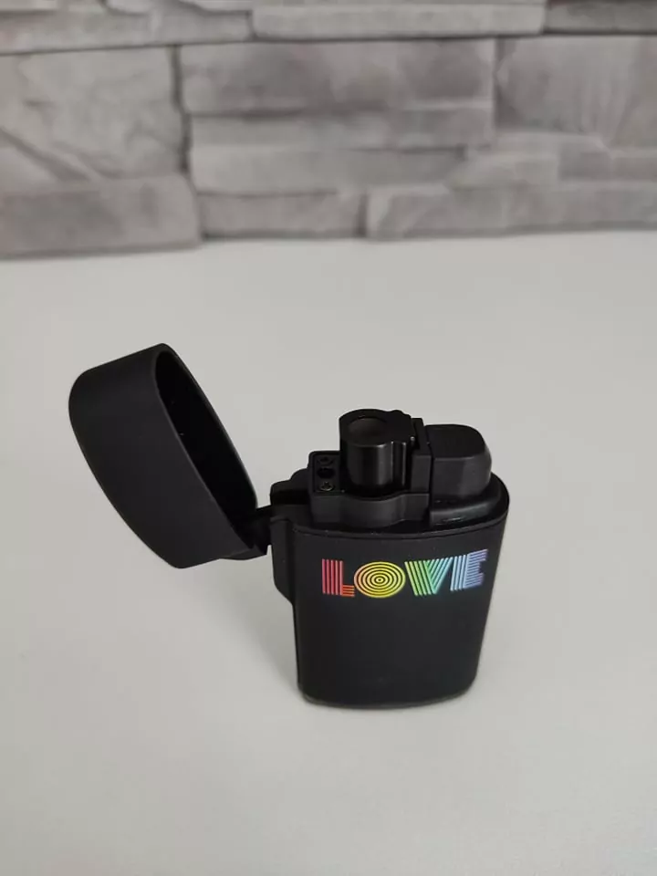 Tryskový zapaľovač - LOVE