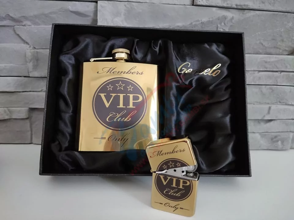 Zlatý darčekový set V.I.P. CLUB: Ploskačka + zapaľovač