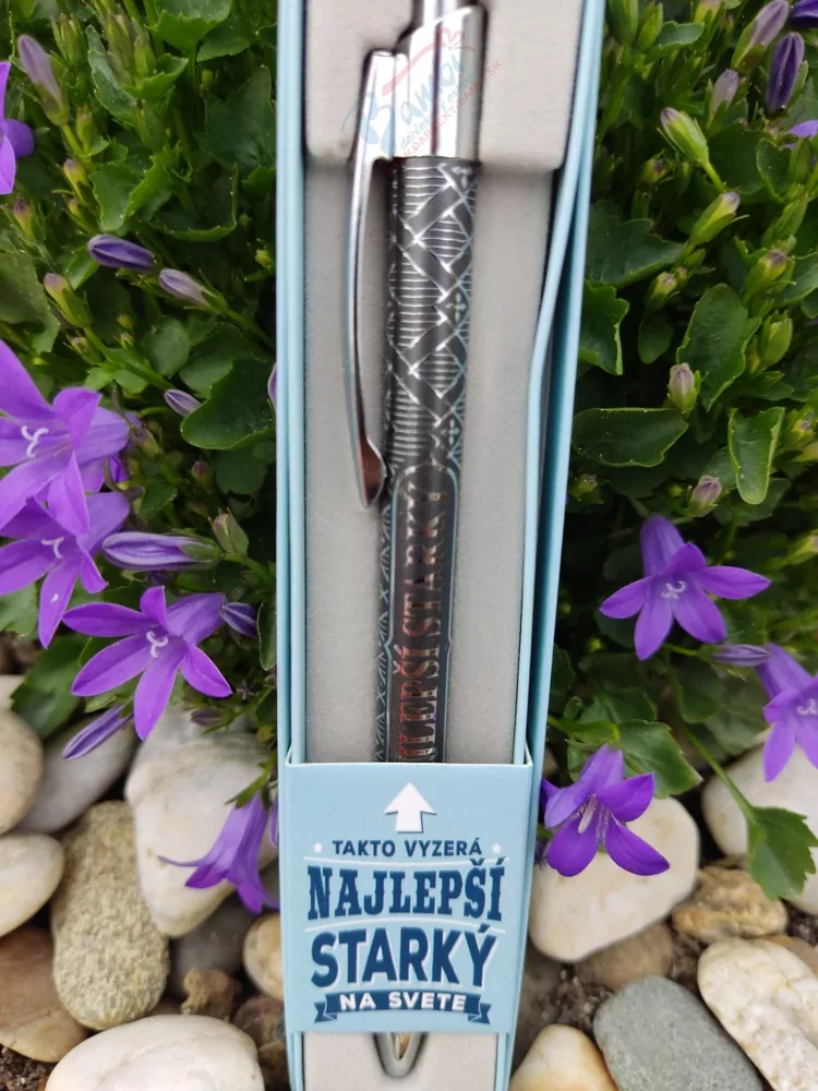 Pero s nápisom: Najlepší starký