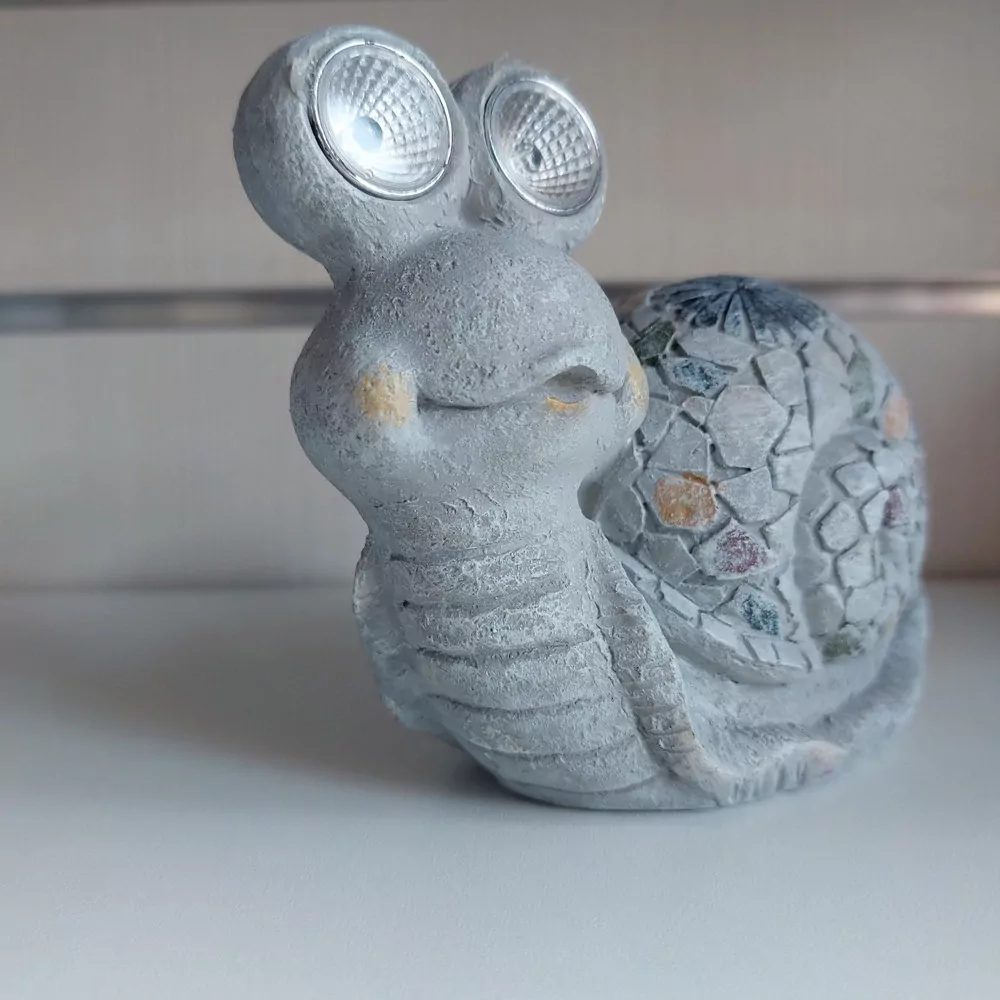 Dekoratívna solárna lampa- Slimák