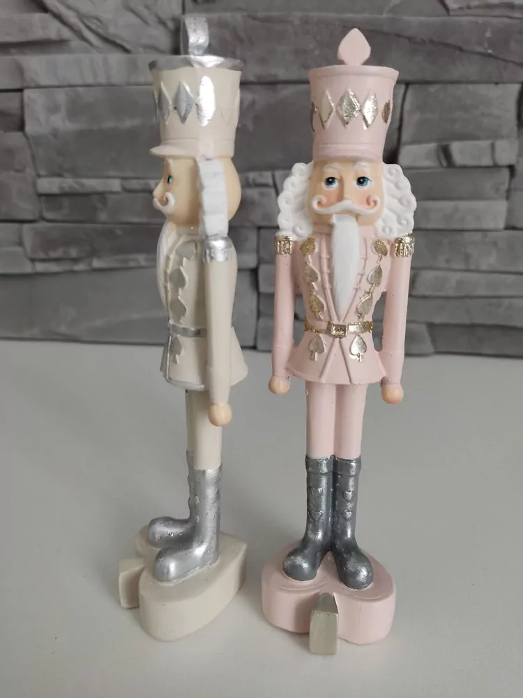  Luskáčik - 17cm - 2druhy