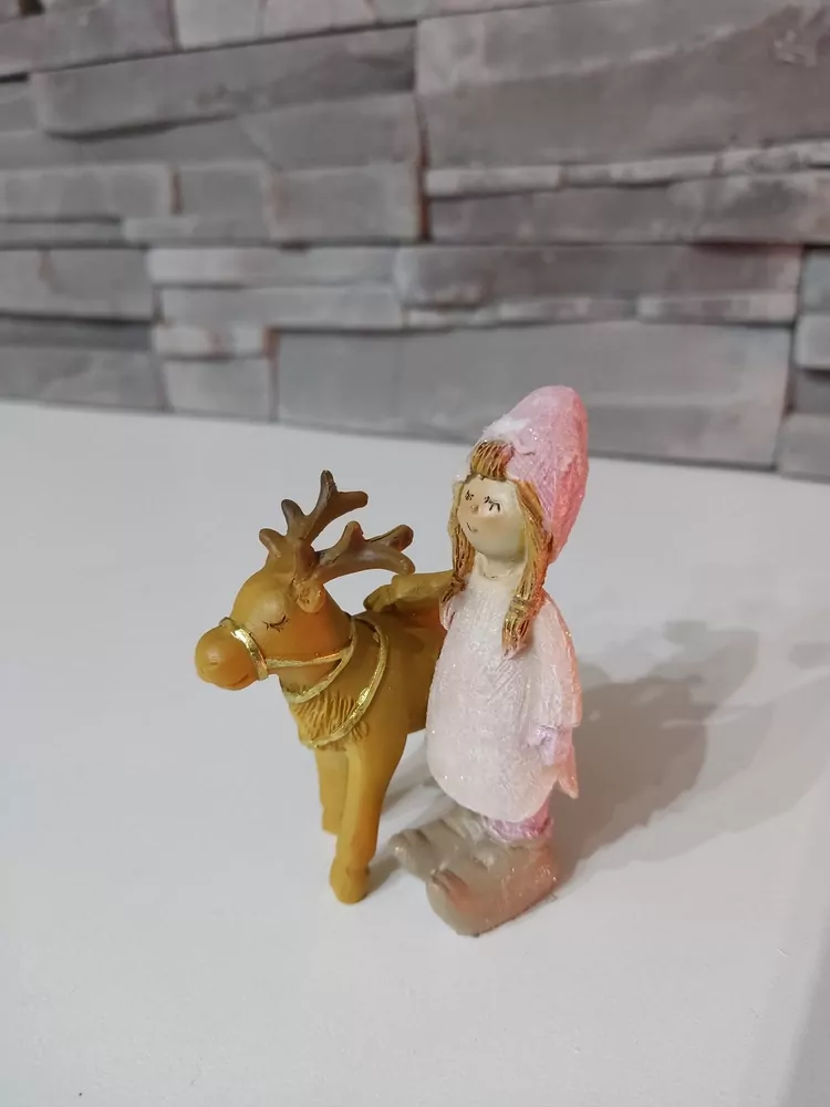 Sobík s dievčatkom