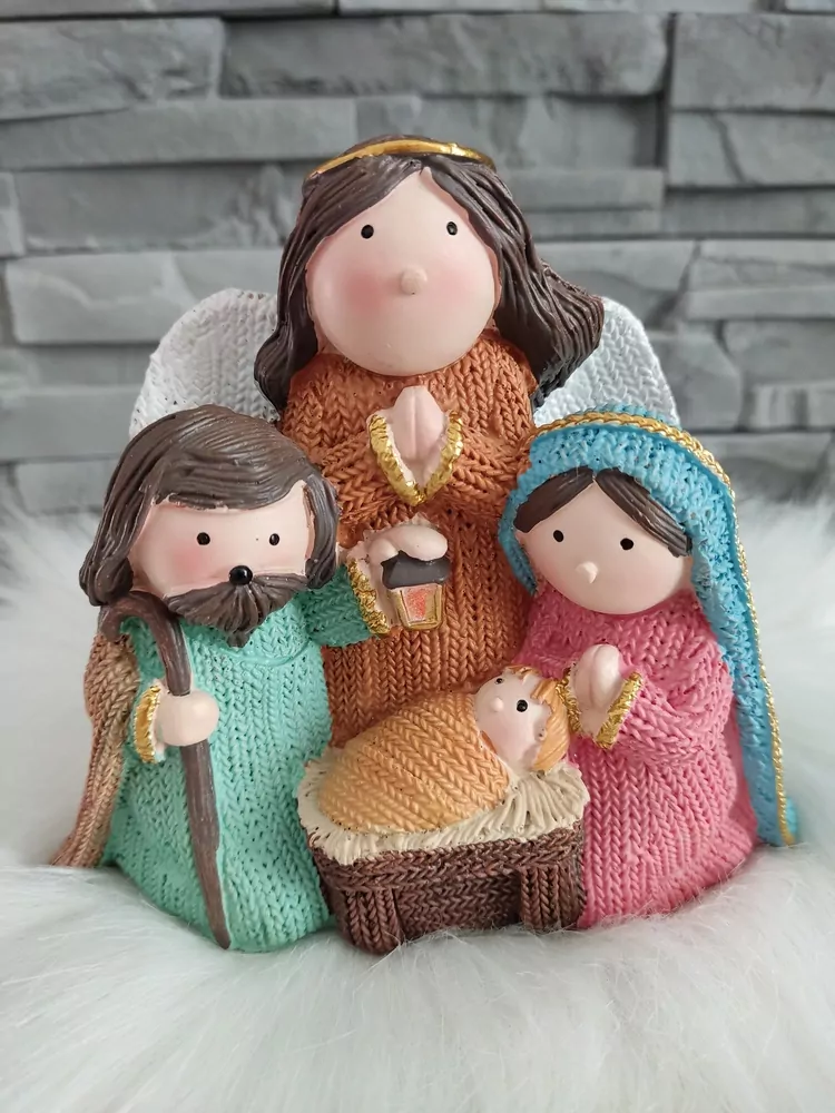 Rozprávková Svätá rodina s anjelom