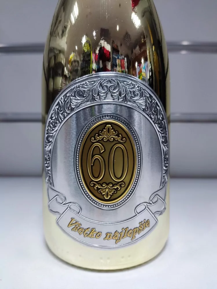 Zrkadlové víno 60