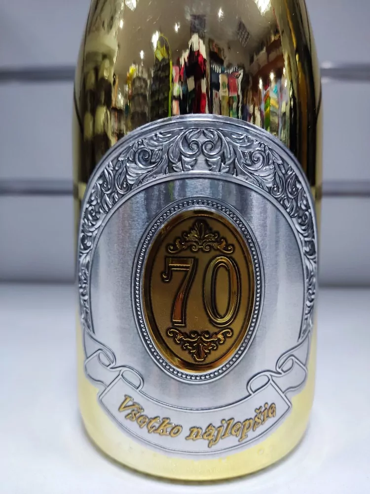 Zrkadlové víno 70