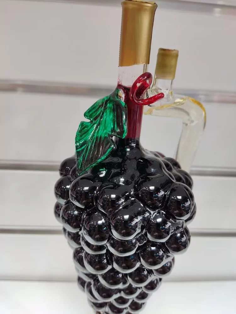  Exkluzívne víno s výčapom - strapec hrozna