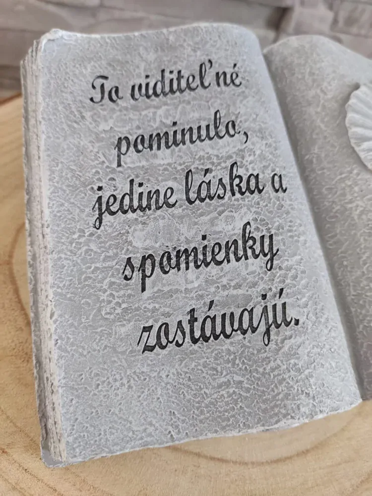 xKniha s veršom