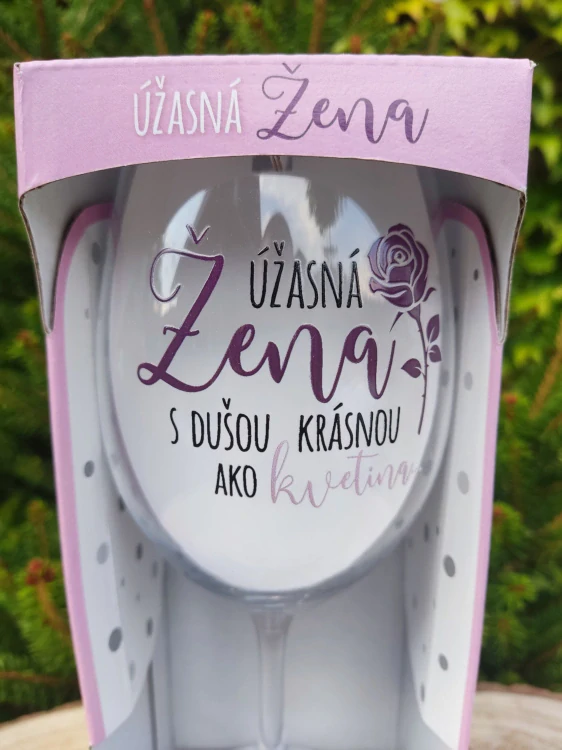 Pohár na víno Úžasná žena
