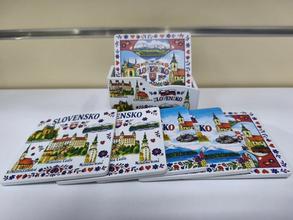 Drevené podšálky Slovensko – 6 ks v darčekovom balení 🎁🇸🇰