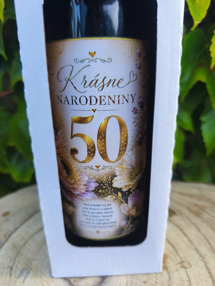 Víno v darčekovej krabičke k 50. narodeninám 🍷🎉