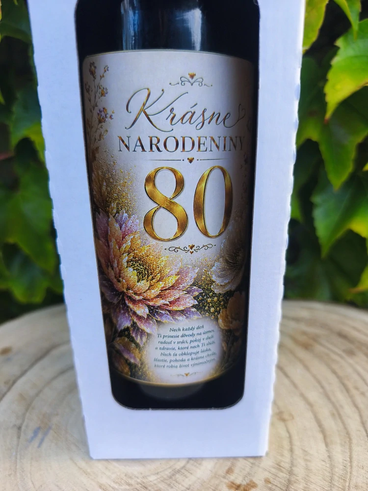 Víno v darčekovej krabičke k 80. narodeninám 🍷🎉