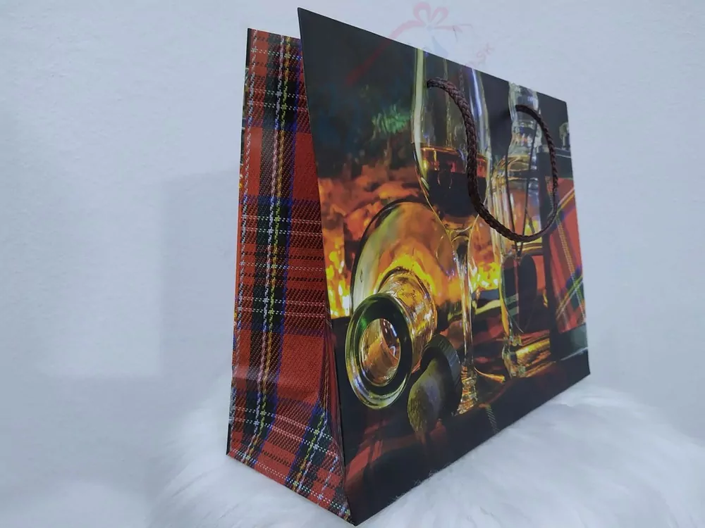 Darčeková taška s pohárom vína