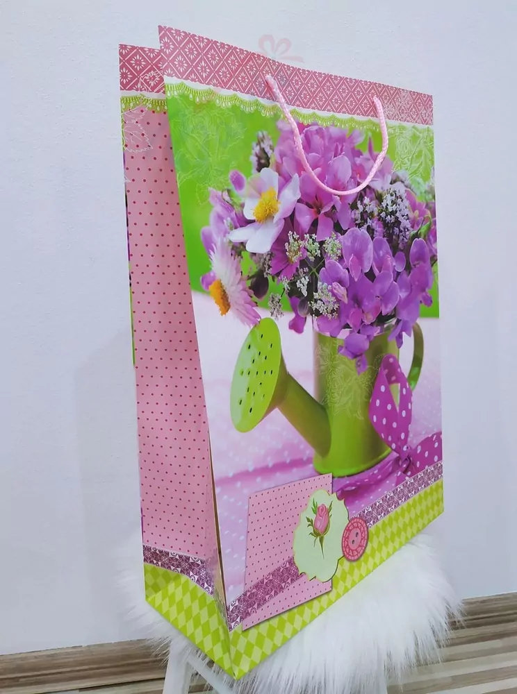 Darčeková taška fialová s kvetinami