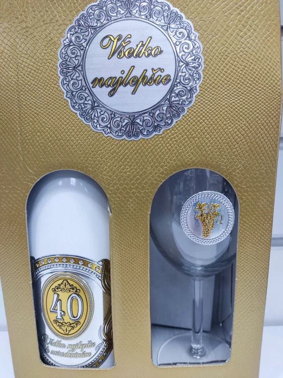 Darčeková sada víno + pohár 40