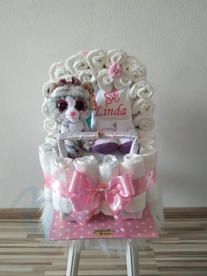 Plienková torta - Cat s vyšívaným textilom