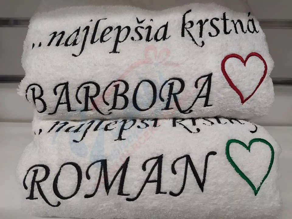 Osuška s nápisom Najlepší krstný Roman