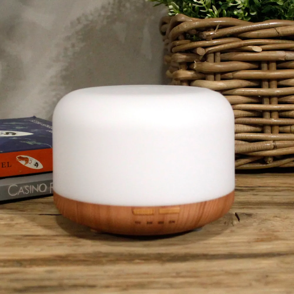 Aroma difúzor klasik s LED meniacimi farbami