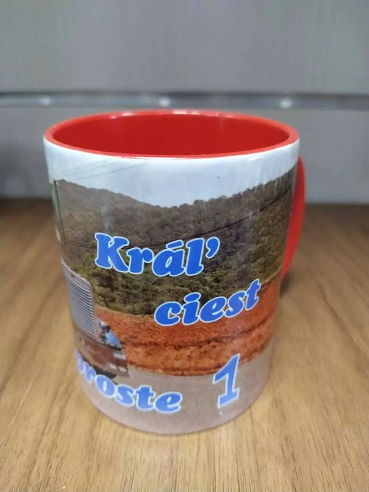 Hrnček Kráľ ciest