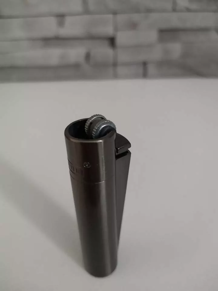 Kovový zapaľovač CLIPPER - sivý