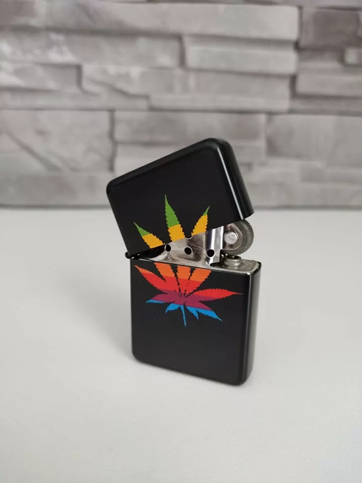 Benzínový zapaľovač - LIST