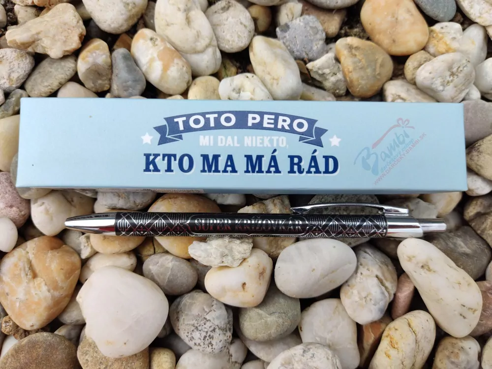 Pero s nápisom: Super krížovkár