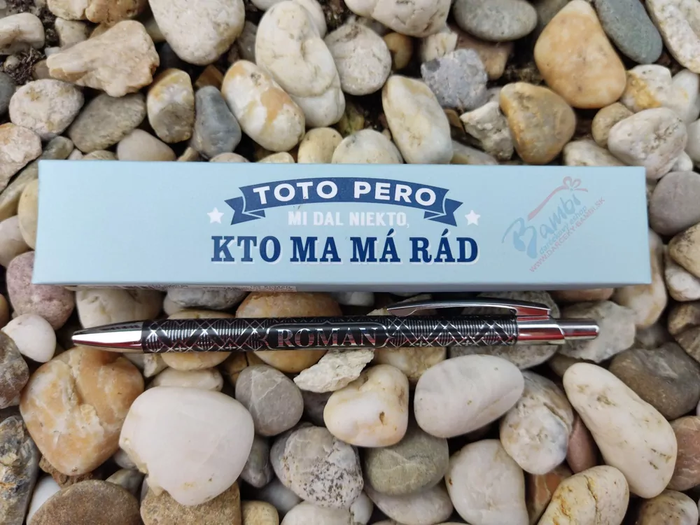 Pero s menom: Roman