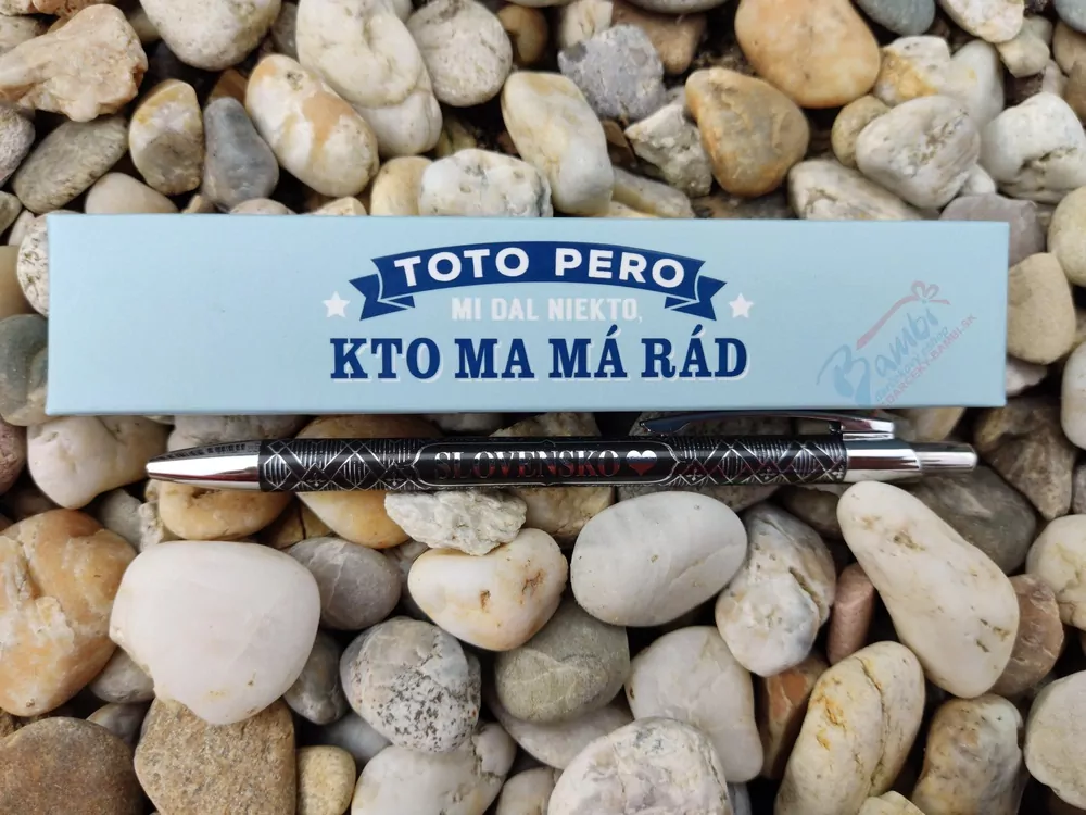 Pero s nápisom: Slovensko
