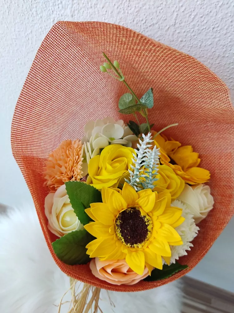 Mydlová kytica: oranžová