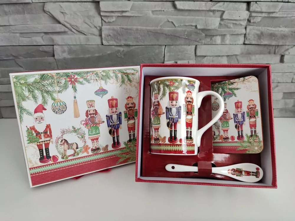  Porcelánový set Luskáčik