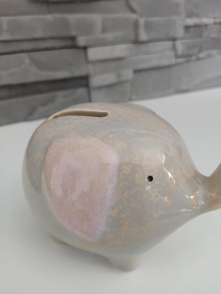Porcelánová pokladnička slonik