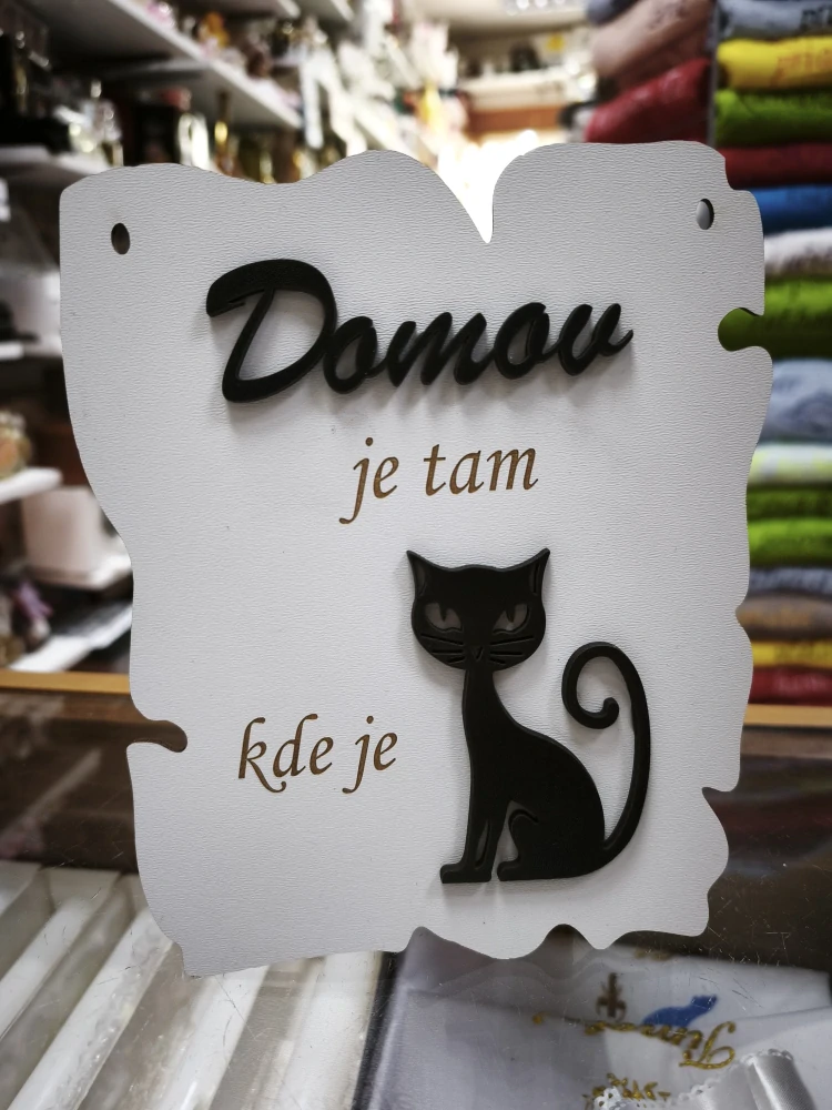 Drevená tabuľka „Domov je tam, kde je…“ 🐾 - 2 druhy