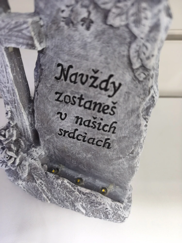 LED krížik so solárnym panelom: Navždy zostaneš..