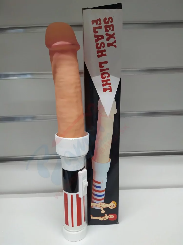 Baterka v tvare penisu
