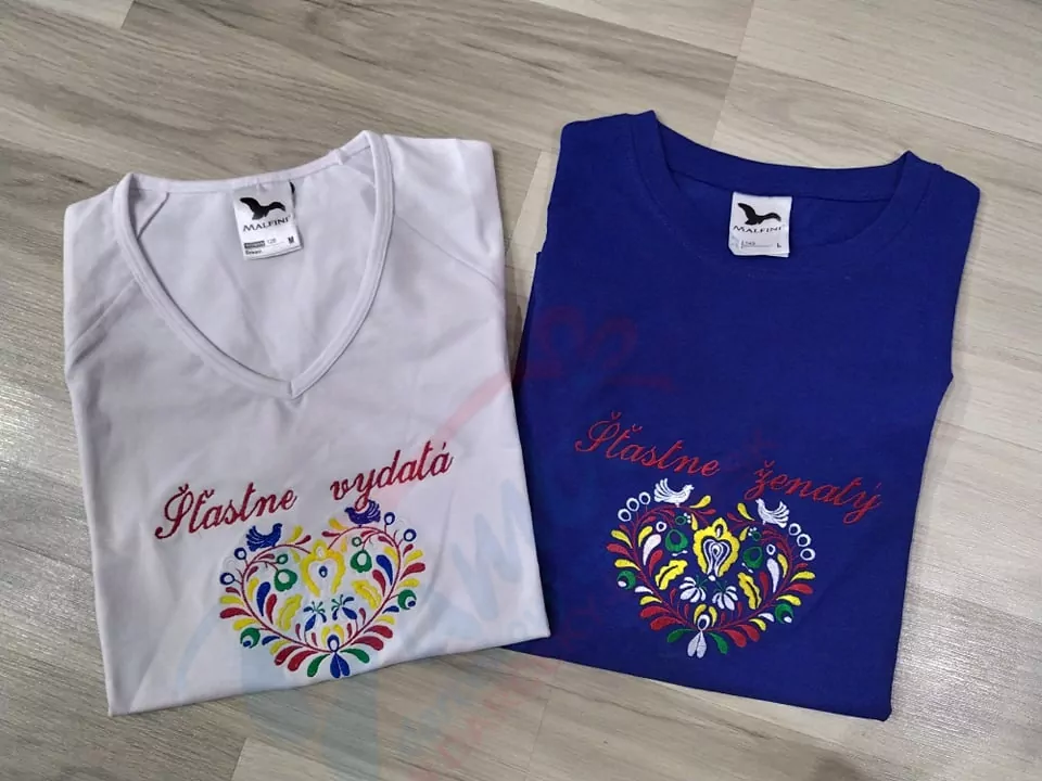 Vyšívané pánske tričko s folklórnym vzorom