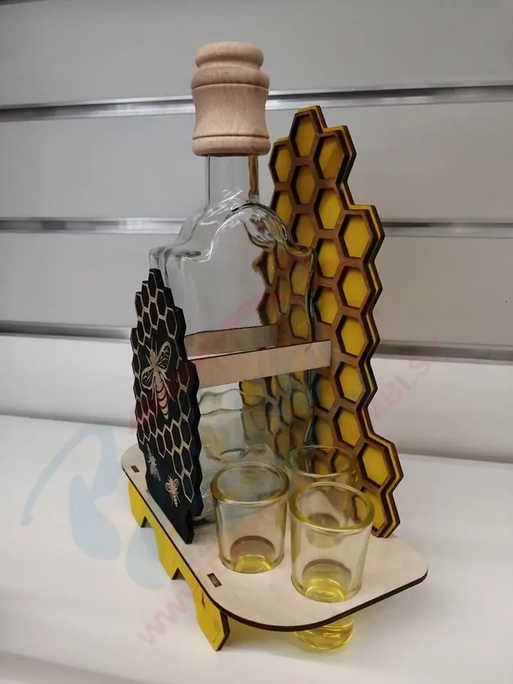 Karafa pre včelára 