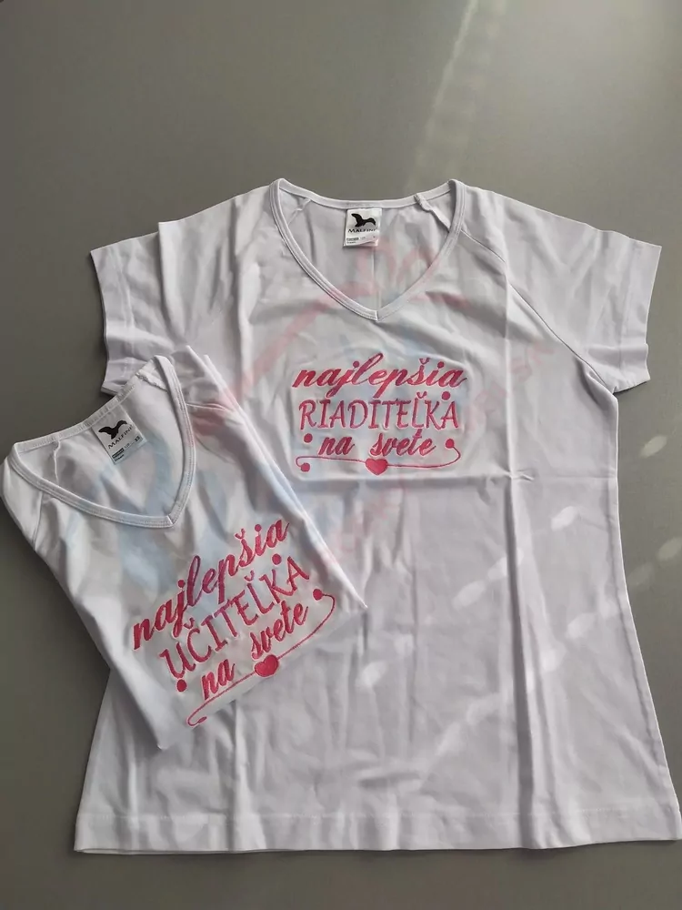 Vyšívané tričko-najlepšia riaditeľka