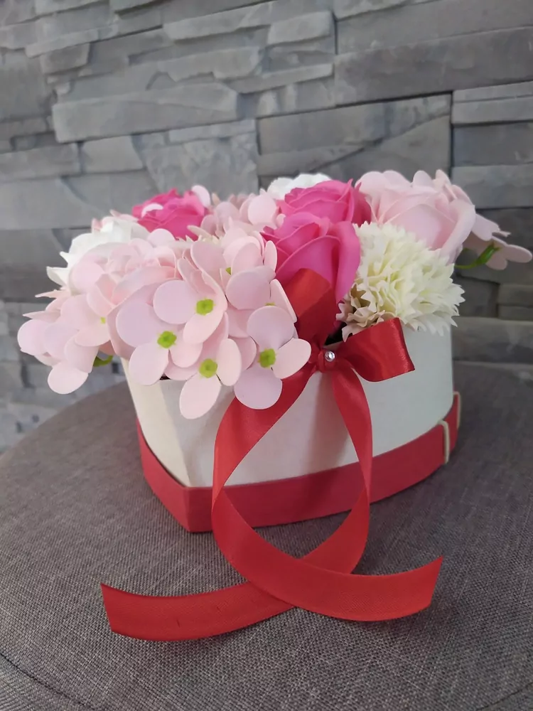 Flowers box v tvare srdca