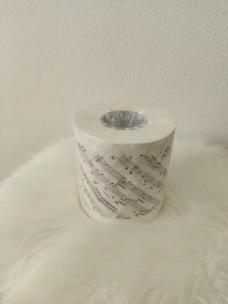 Toaletný papier s notami