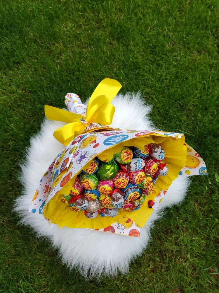 Sladká kytička - lízanky, choco bons + merci