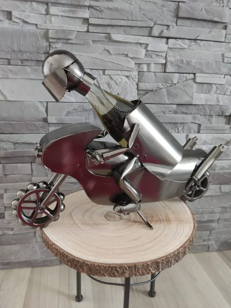 Dekorácia - stojan na flašu - motorkár