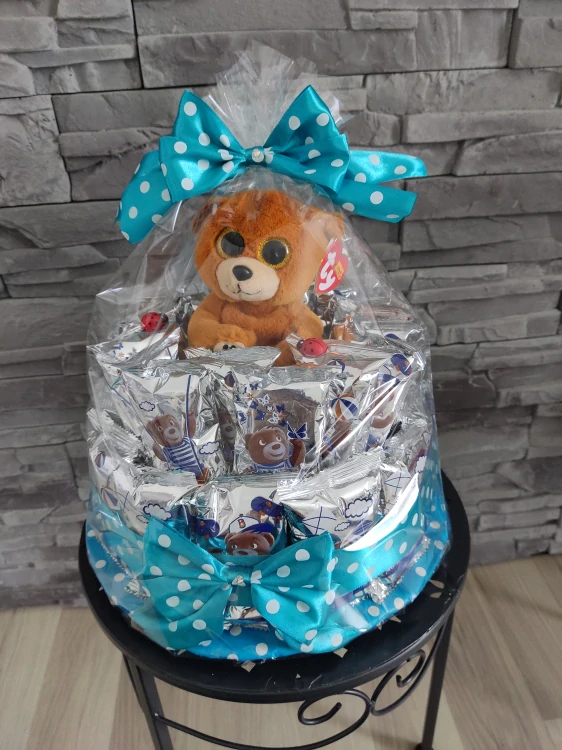 Brumíková torta s plyšákom