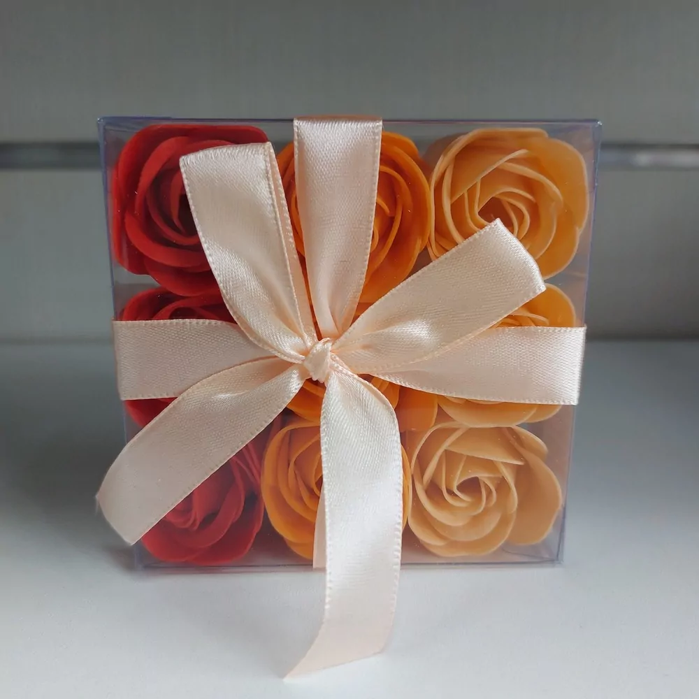 Mydlové ružičky v krabičke so stuhou