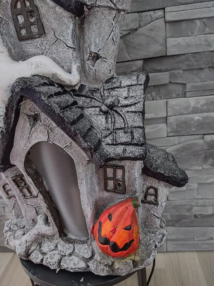 LED haloweensky dom