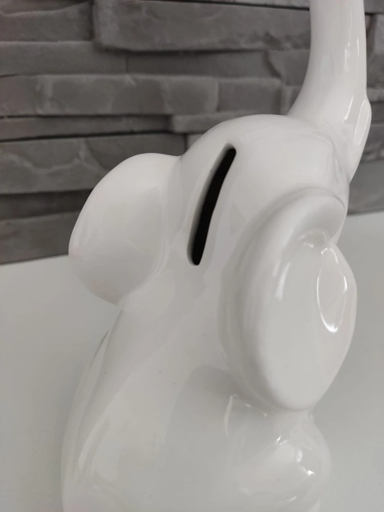 Porcelánová pokladnička slonik