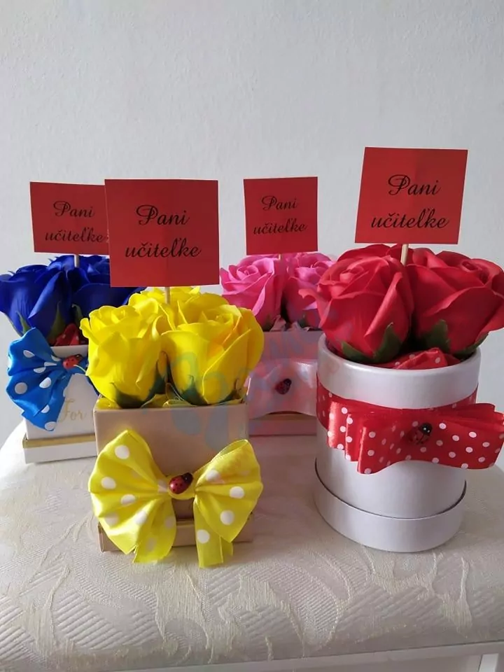 Mydlový flower box 3 Pani učiteľke ružová