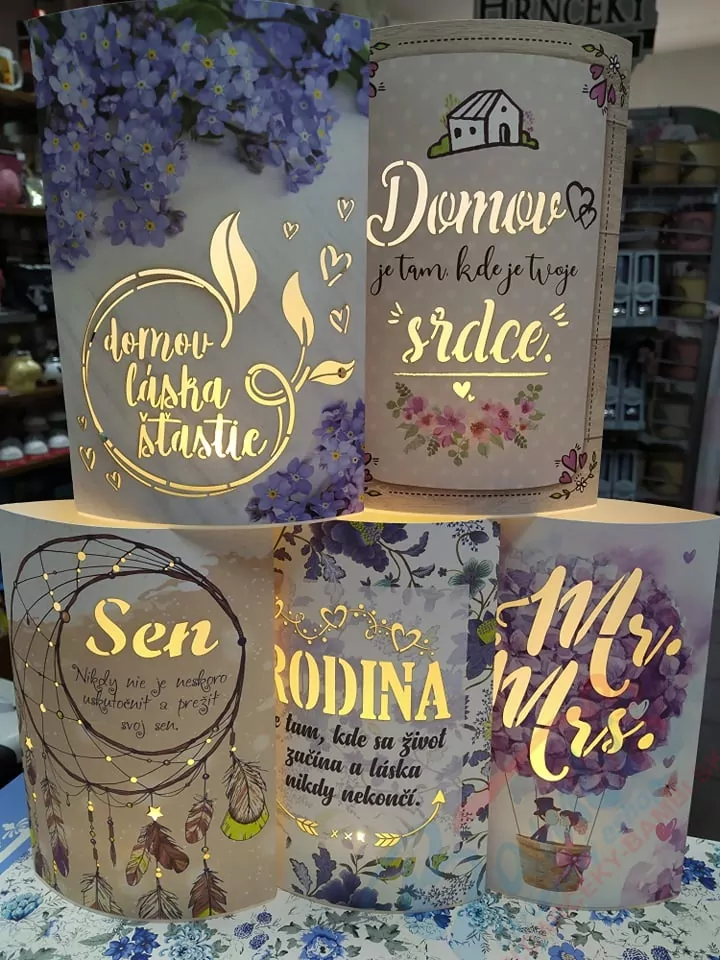 Svietiaca Lucernička MR.-Mrs.