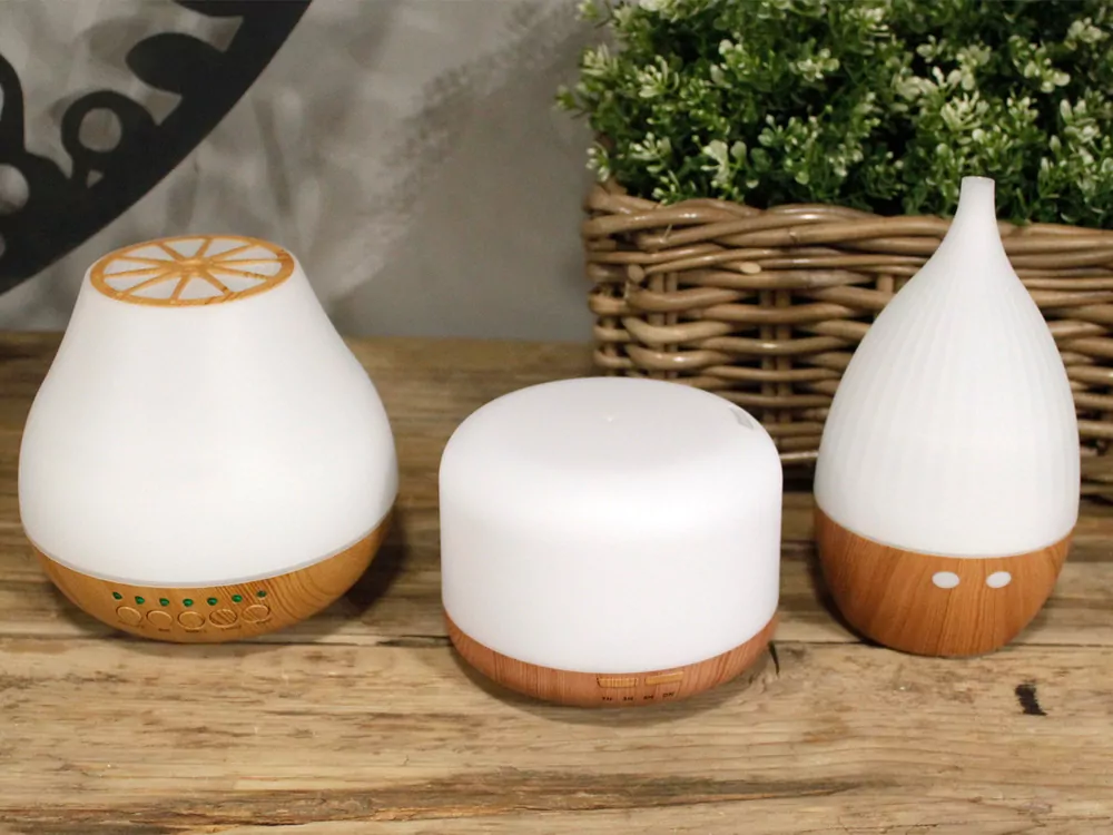 Aroma difúzor klasik s LED meniacimi farbami